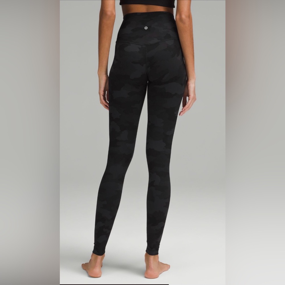 lululemon athletica Dark Camo align pocket leggings - Picture 2 of 5